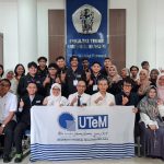 Foto bersama delegasi UTeM bersama jajaran pimpinan fakultas dan departemen